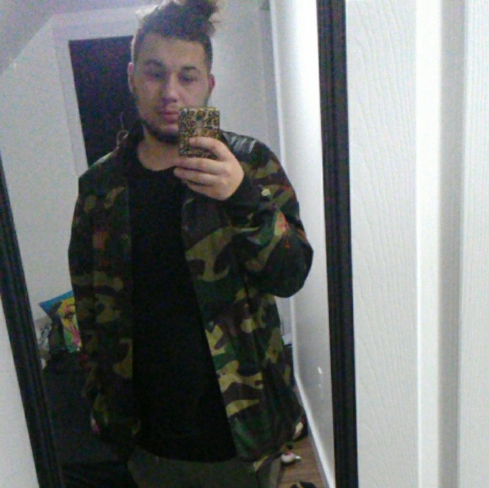 Meet your Posher, Ramon